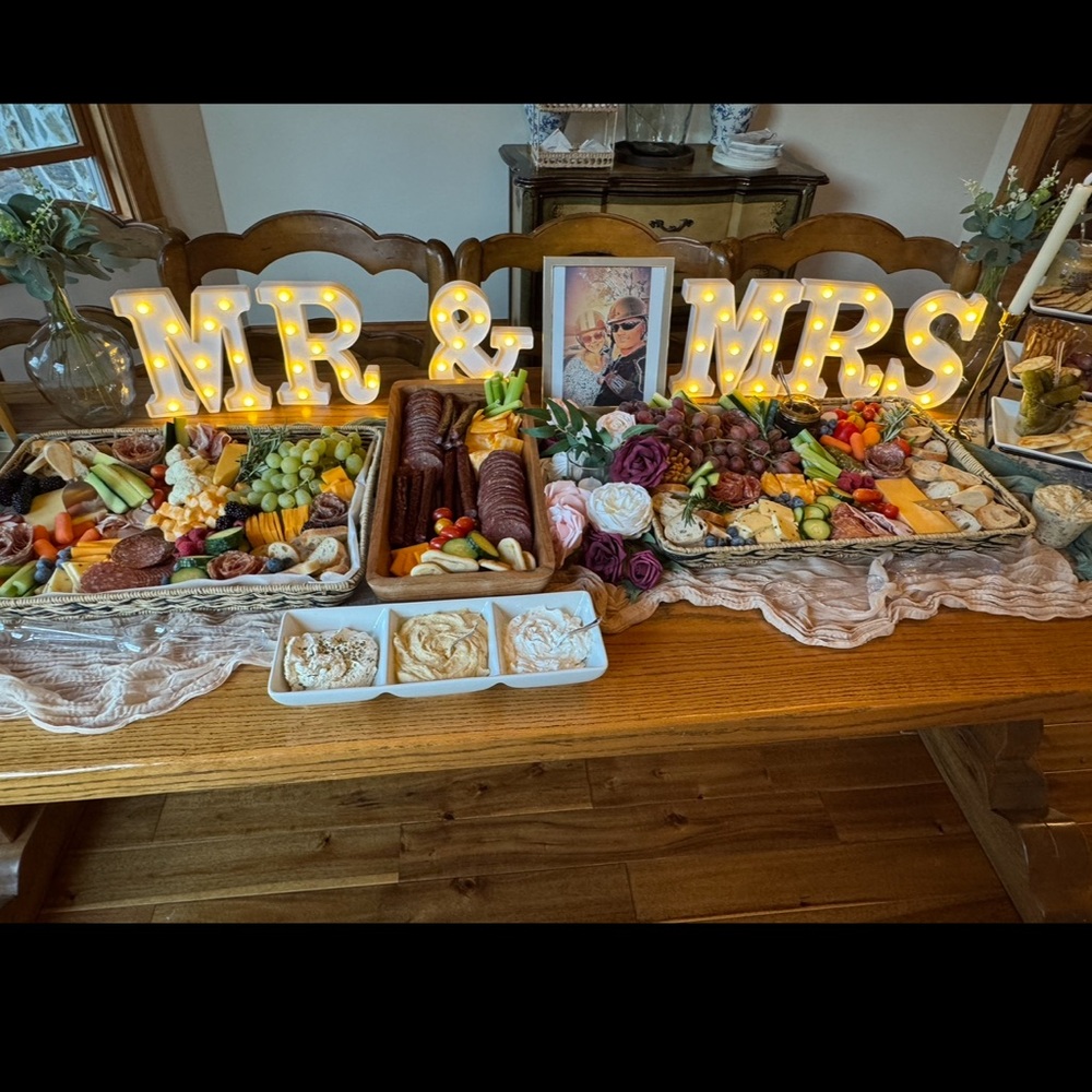 LED MR & MRS Lights for Wedding Decor